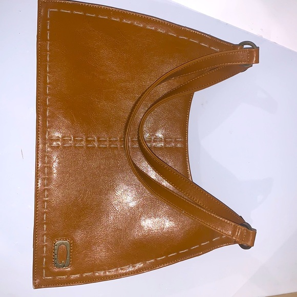 Guess purse - Picture 2 of 3